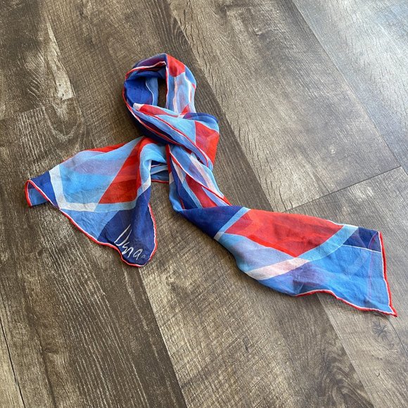 Vena Vintage Scarf in blue and red. - Picture 11 of 12